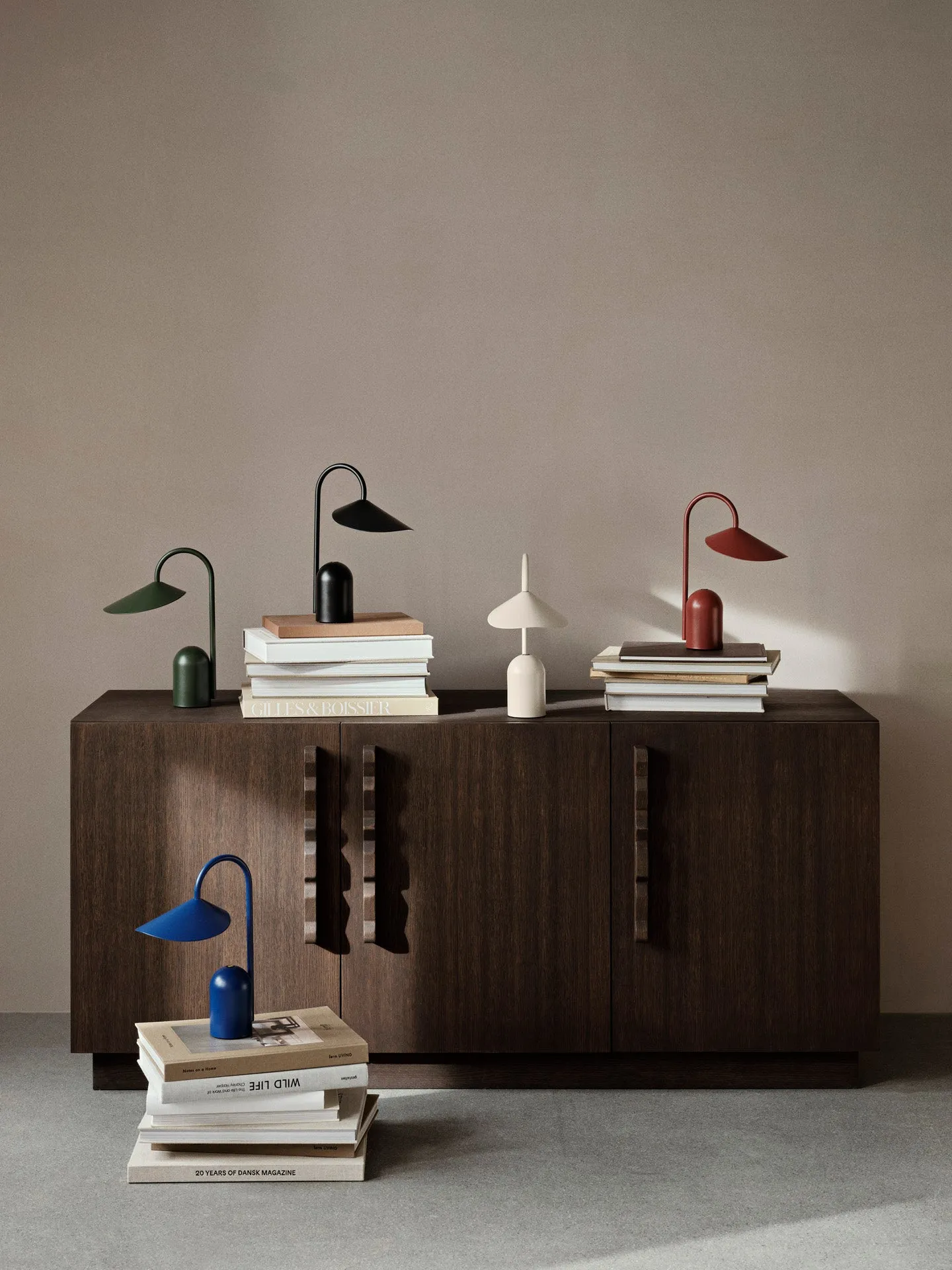 Arum Portable Lamp - Black