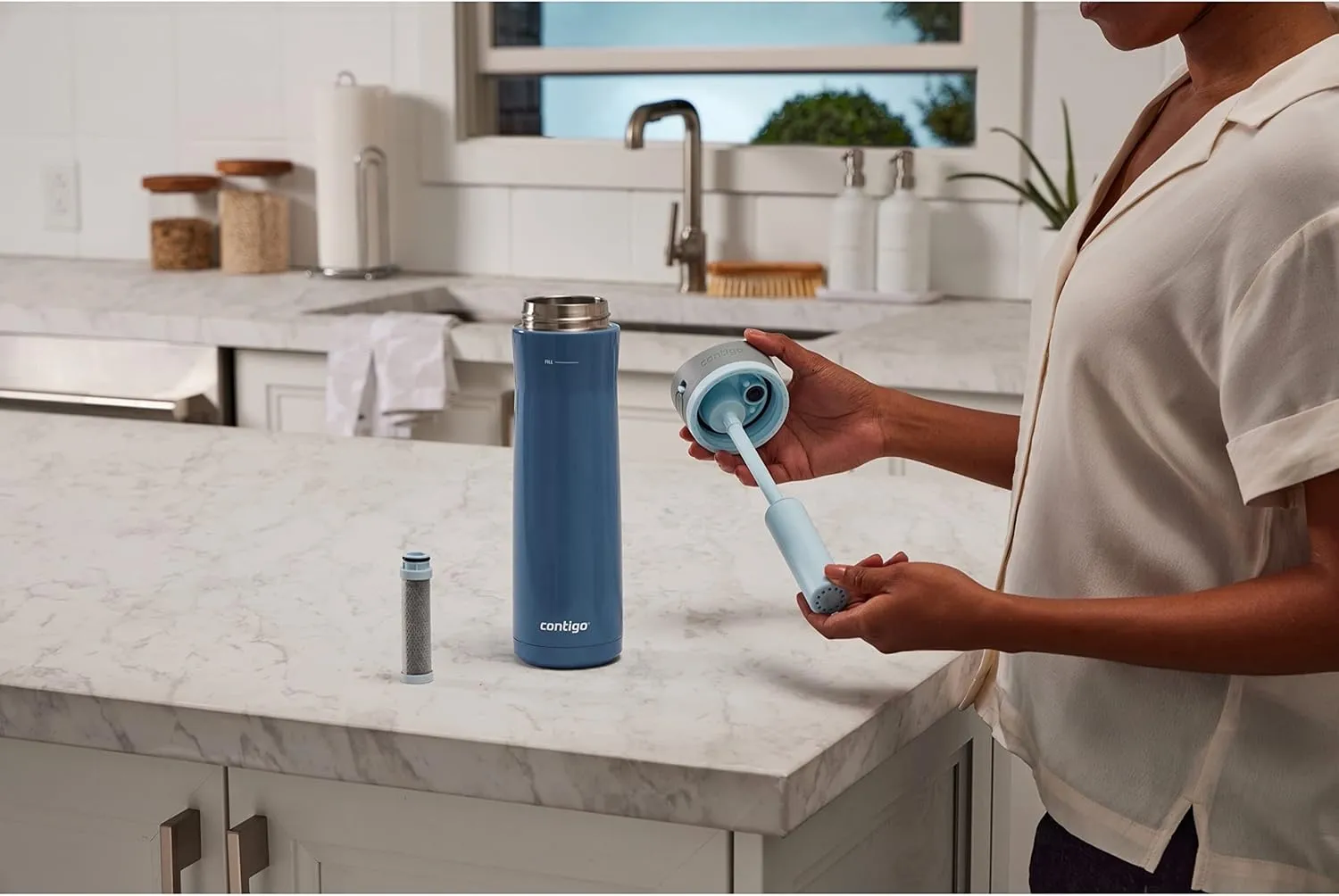 Contigo Wells Chill Stainless Steel Filter Water Bottle with AUTOSPOUT Straw Lid, 24 Oz., Dark Ice