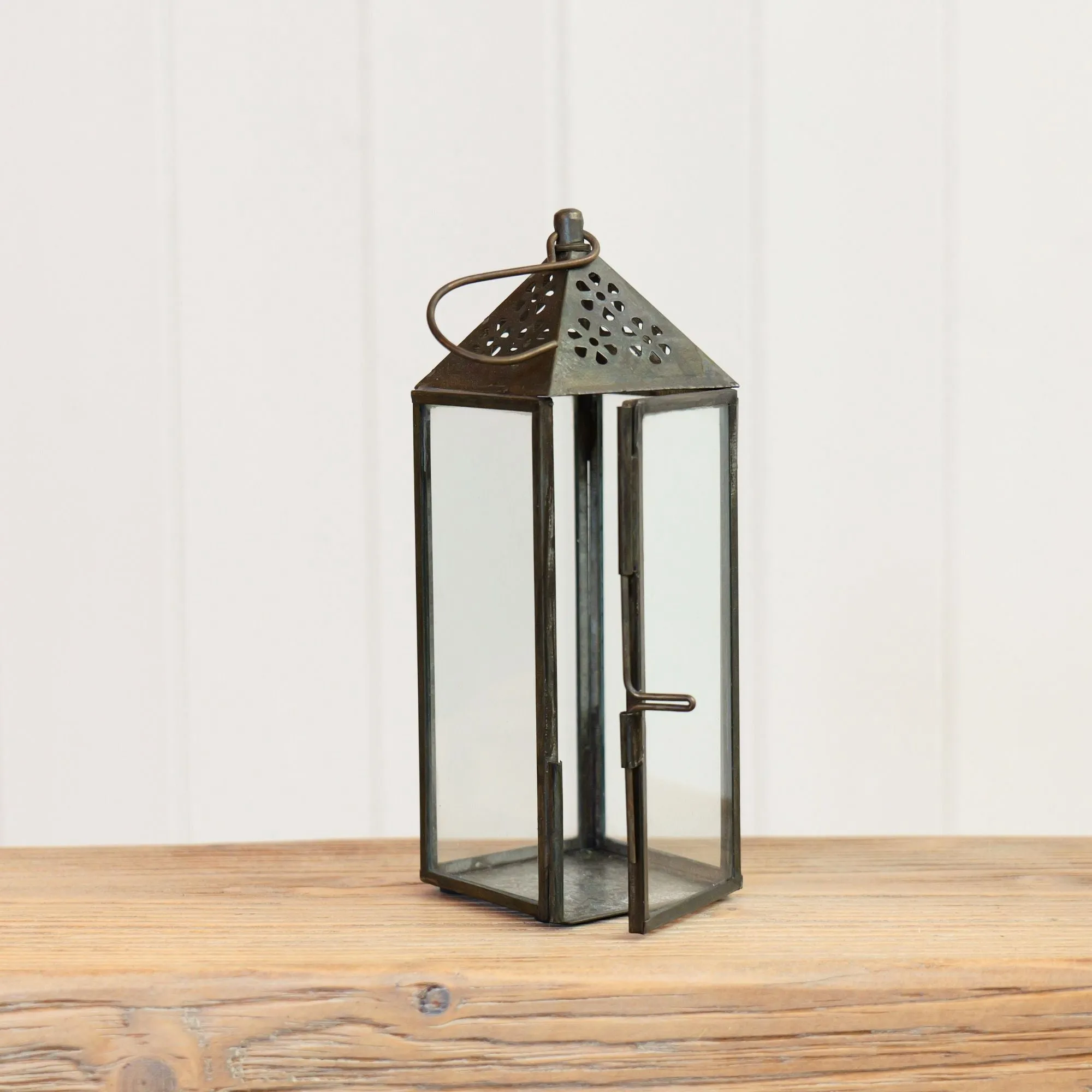 Decorative Hanging Lanterns