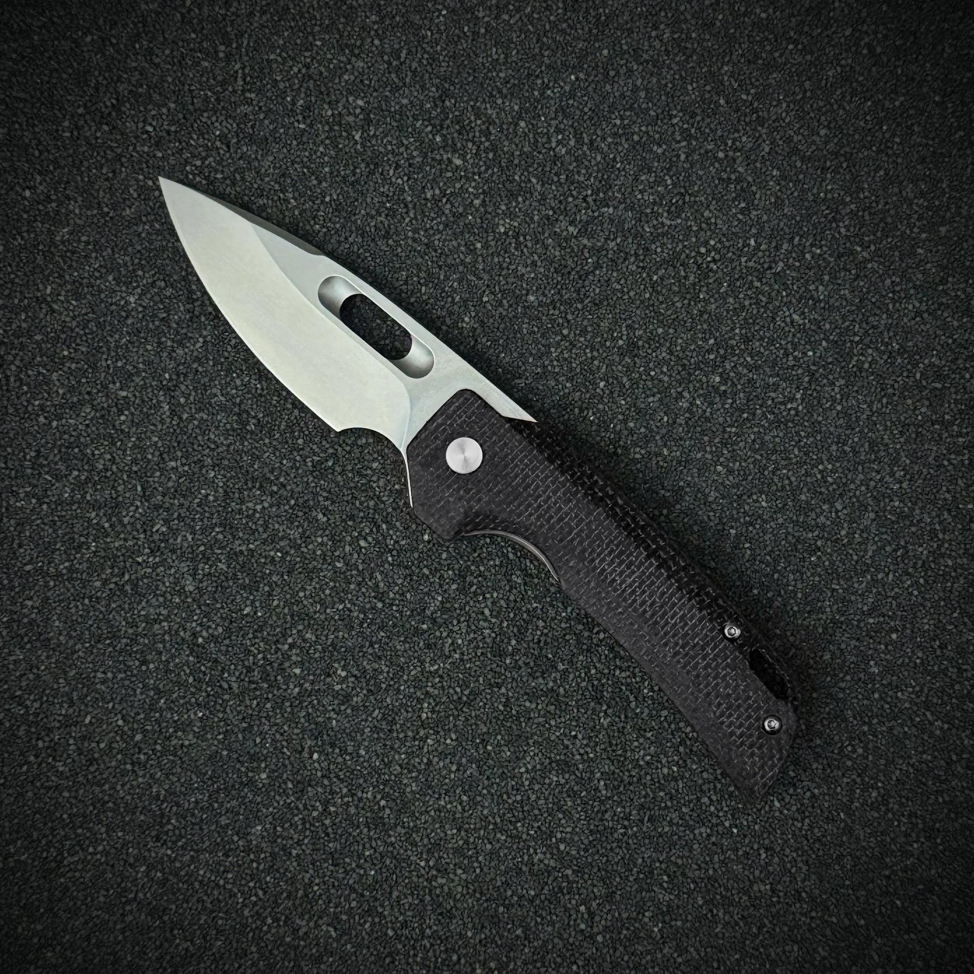 Linen Guard knife