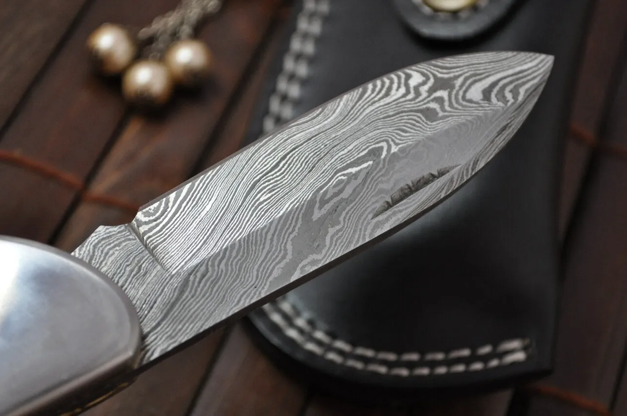 Lockback Knife - Custom Made Damascus Folding Knife