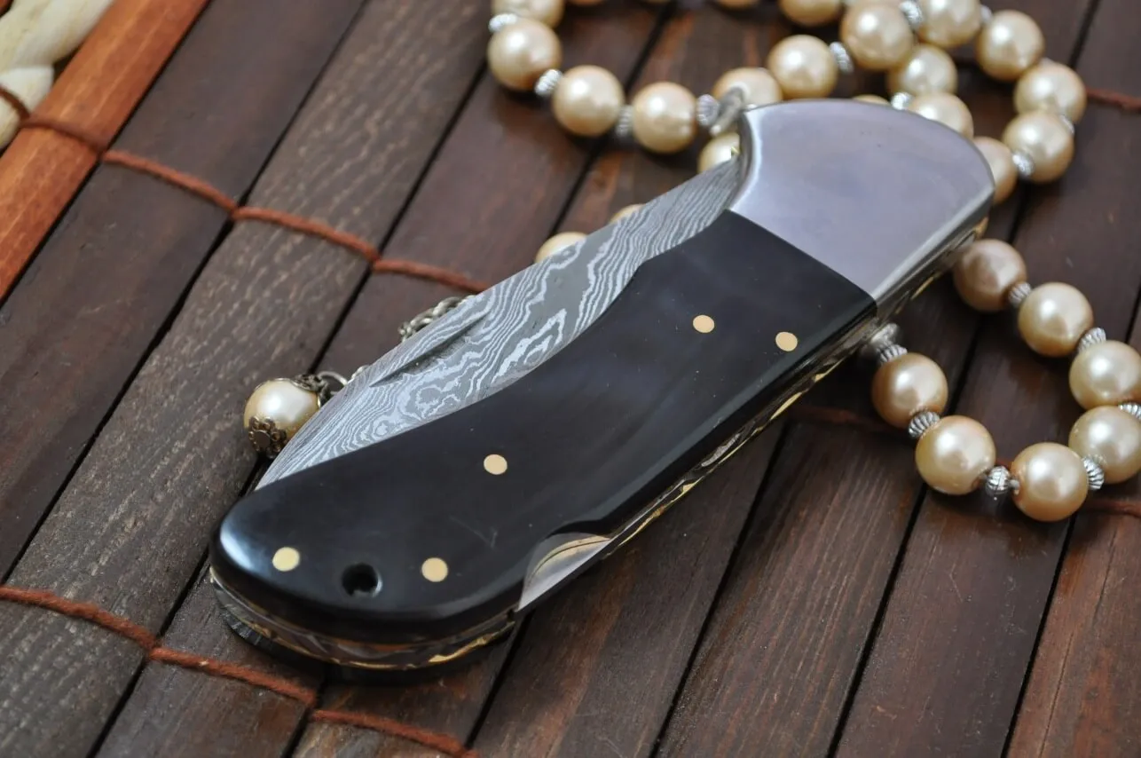 Lockback Knife - Custom Made Damascus Folding Knife