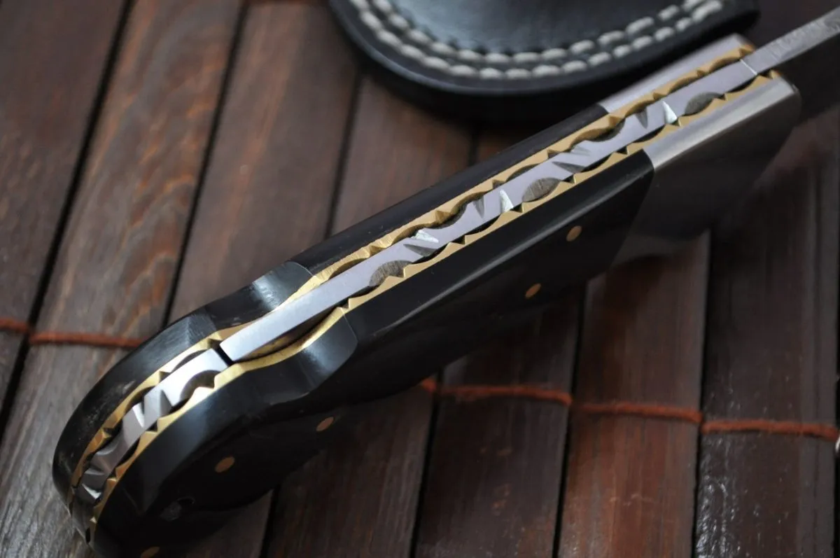Lockback Knife - Custom Made Damascus Folding Knife