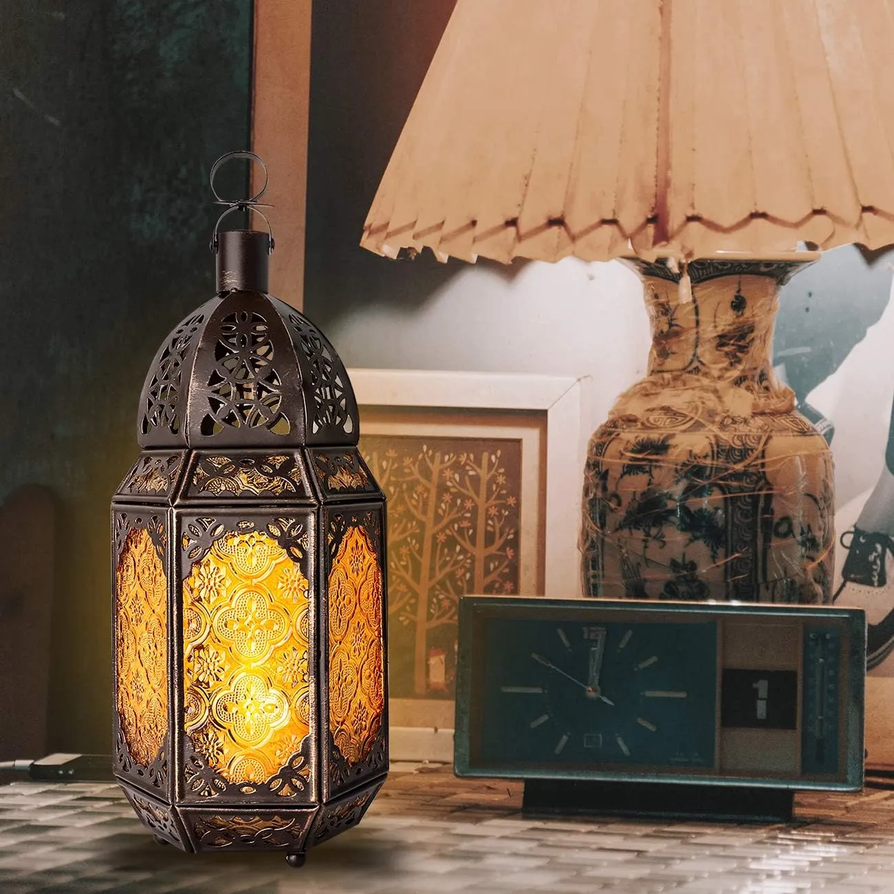Metal Glass Ramadan Candle Lantern, Moroccan Style Portable Candle Holder Pavilion Shape Bowl Bottom Decorative Hanging Lamp Wind Lantern Décor for Home Patio Balcony Garden - Copper   Yellow