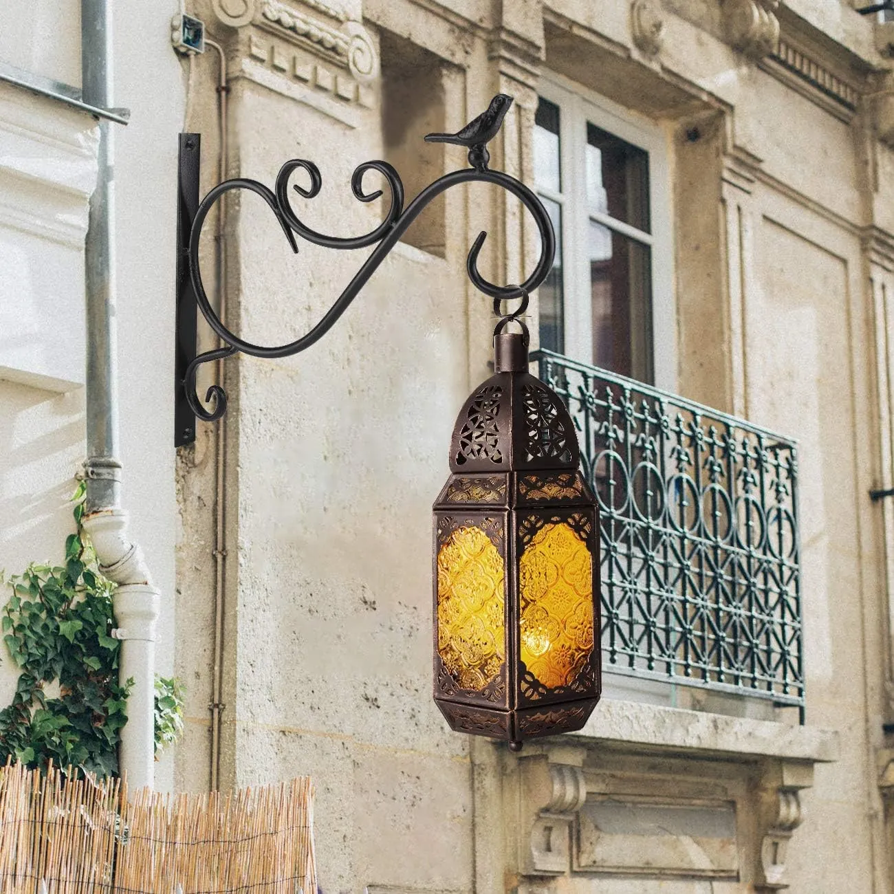 Metal Glass Ramadan Candle Lantern, Moroccan Style Portable Candle Holder Pavilion Shape Bowl Bottom Decorative Hanging Lamp Wind Lantern Décor for Home Patio Balcony Garden - Copper   Yellow