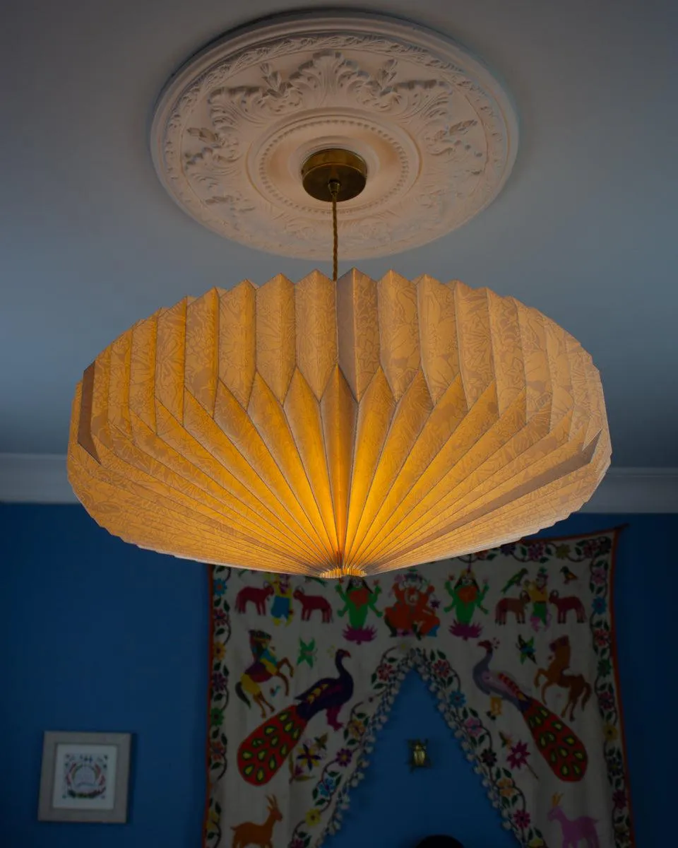 Origami Paper Lightshade Saucer 'White Spring Blooms'