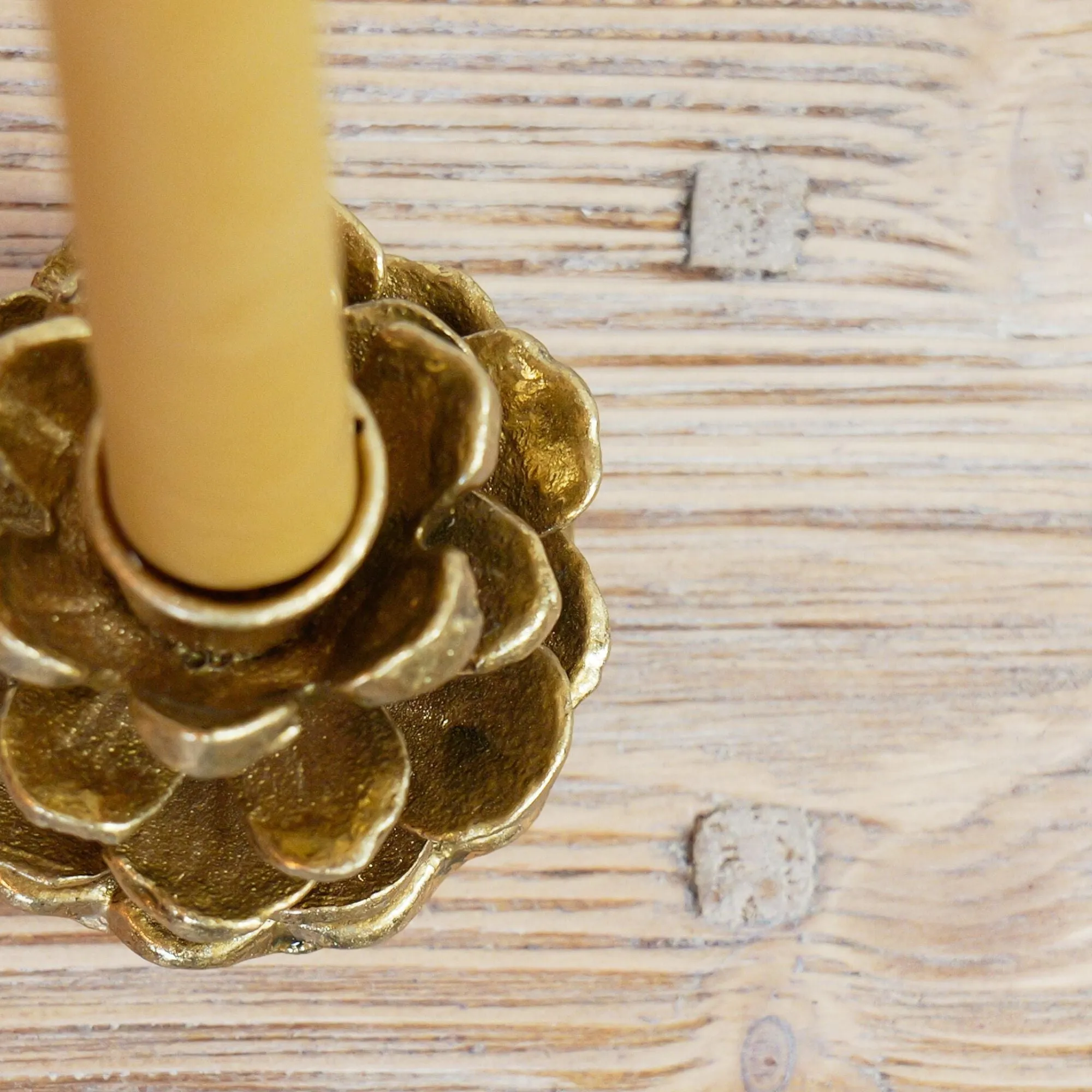 Pinecone Candle Holder | Gold