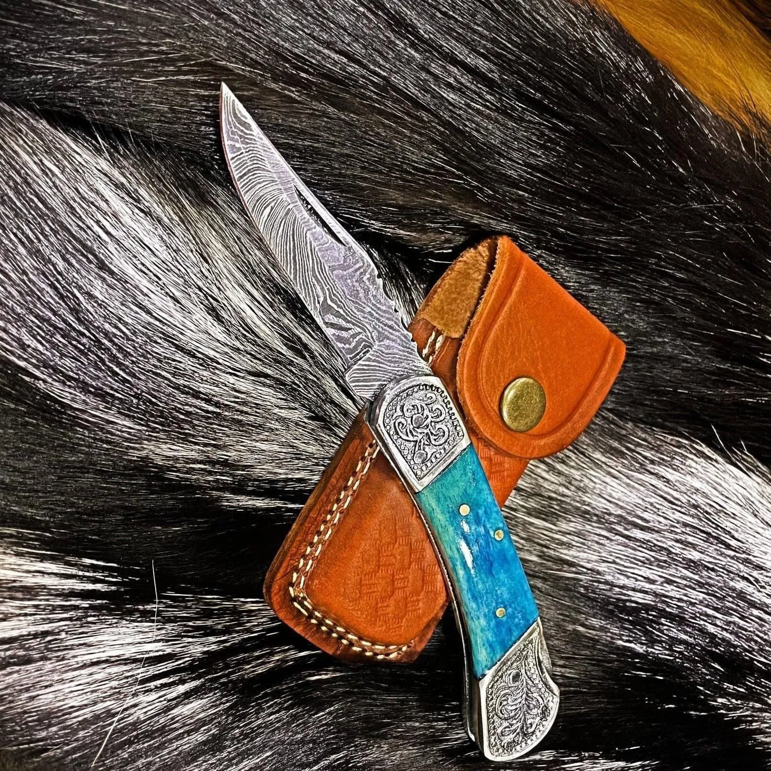 Pocket Knife Dyed Blue Bone 6.5'' Damascus Steel Knife Steel