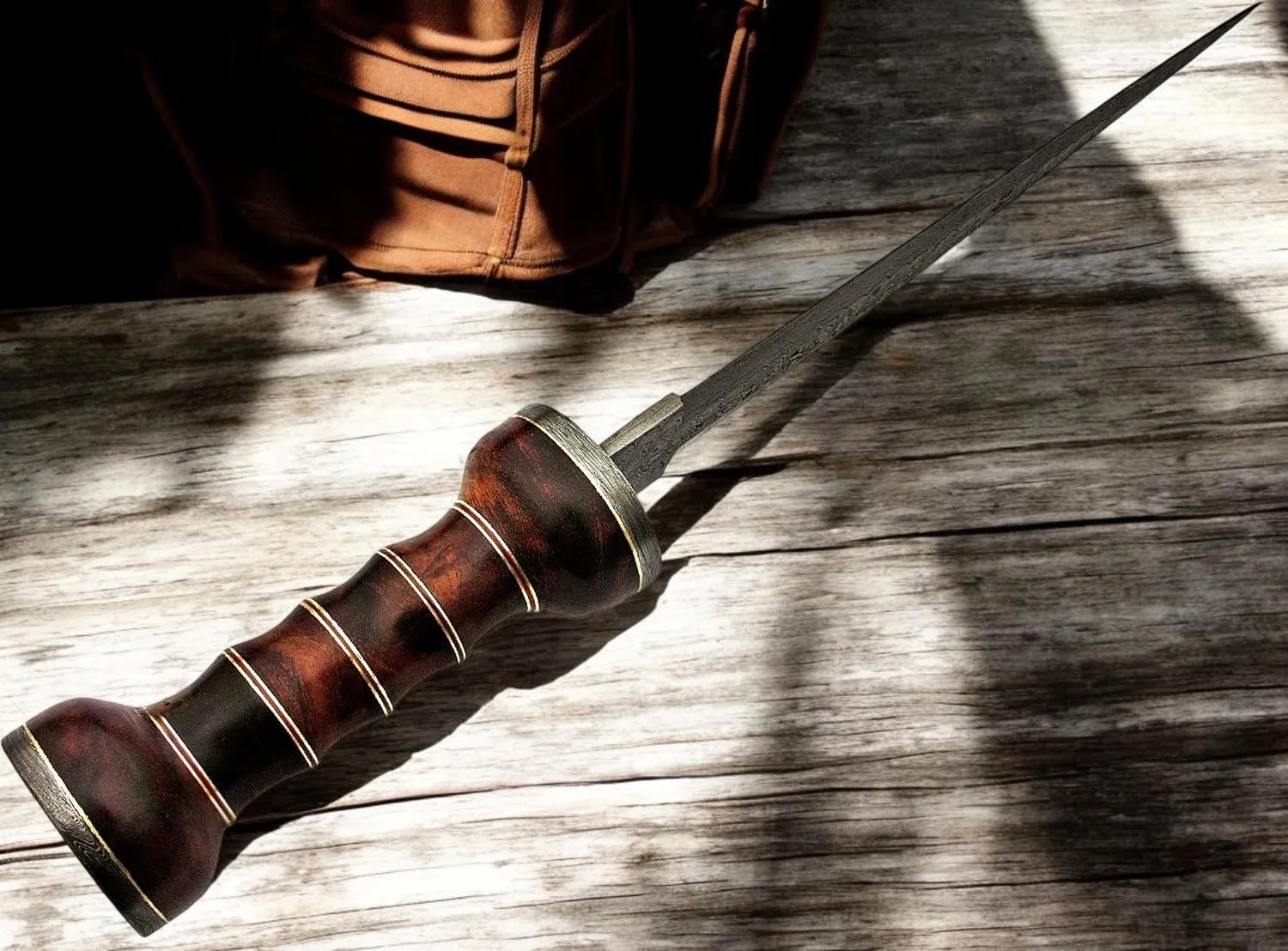 Poshland DG-03 Custom Handmade Damascus Steel- Classic Piece Of ART (RAM-22)