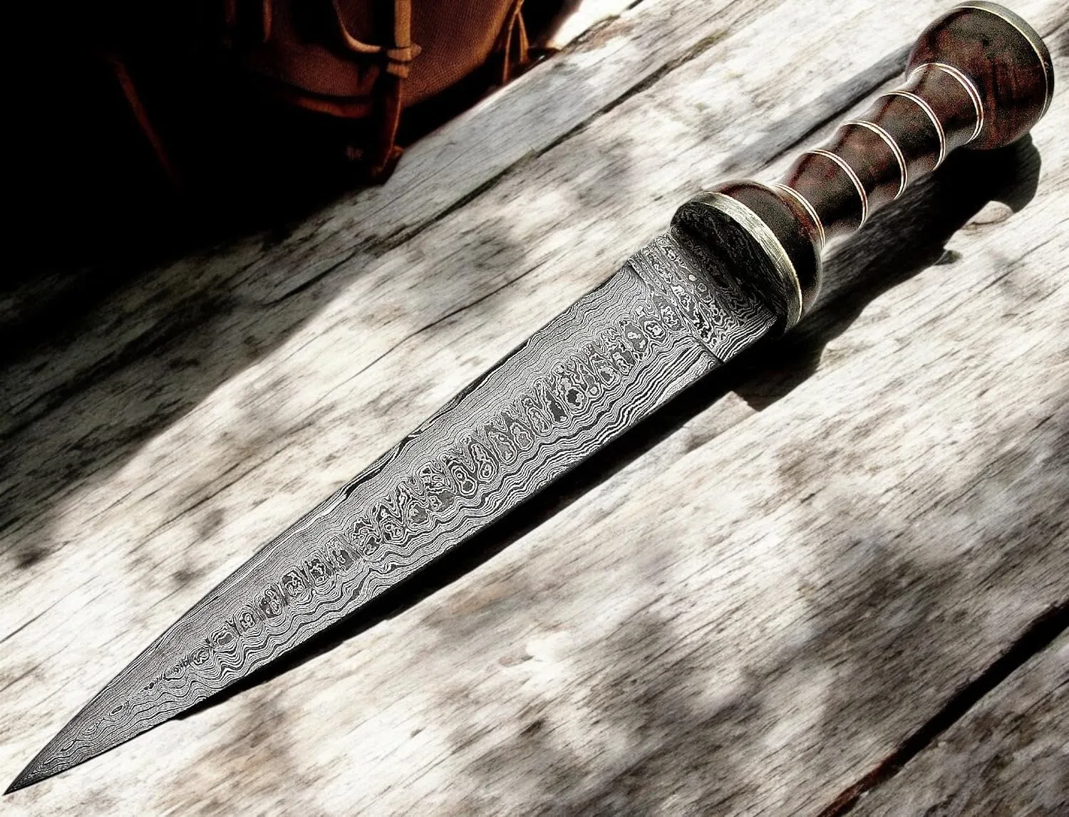 Poshland DG-03 Custom Handmade Damascus Steel- Classic Piece Of ART (RAM-22)