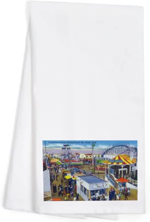 San Diego, California, Mission Beach Amusement Center Scene, Vintage Halftone (100% Cotton Tea Towel, Decorative Hand Towel, for Kitchen and Home)