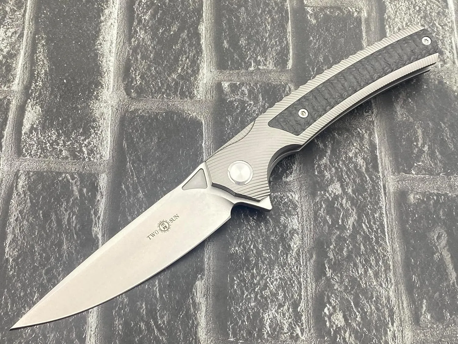 Twosun TS81-M390-CF-StoneWash Folding Knife M390 Blade Tc4 Titanium Inlay Carbon Fiber Handle Pocket Knife