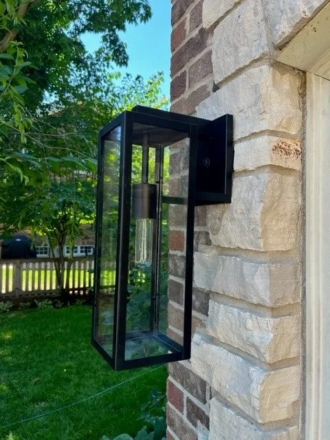 Vista Wall Lantern