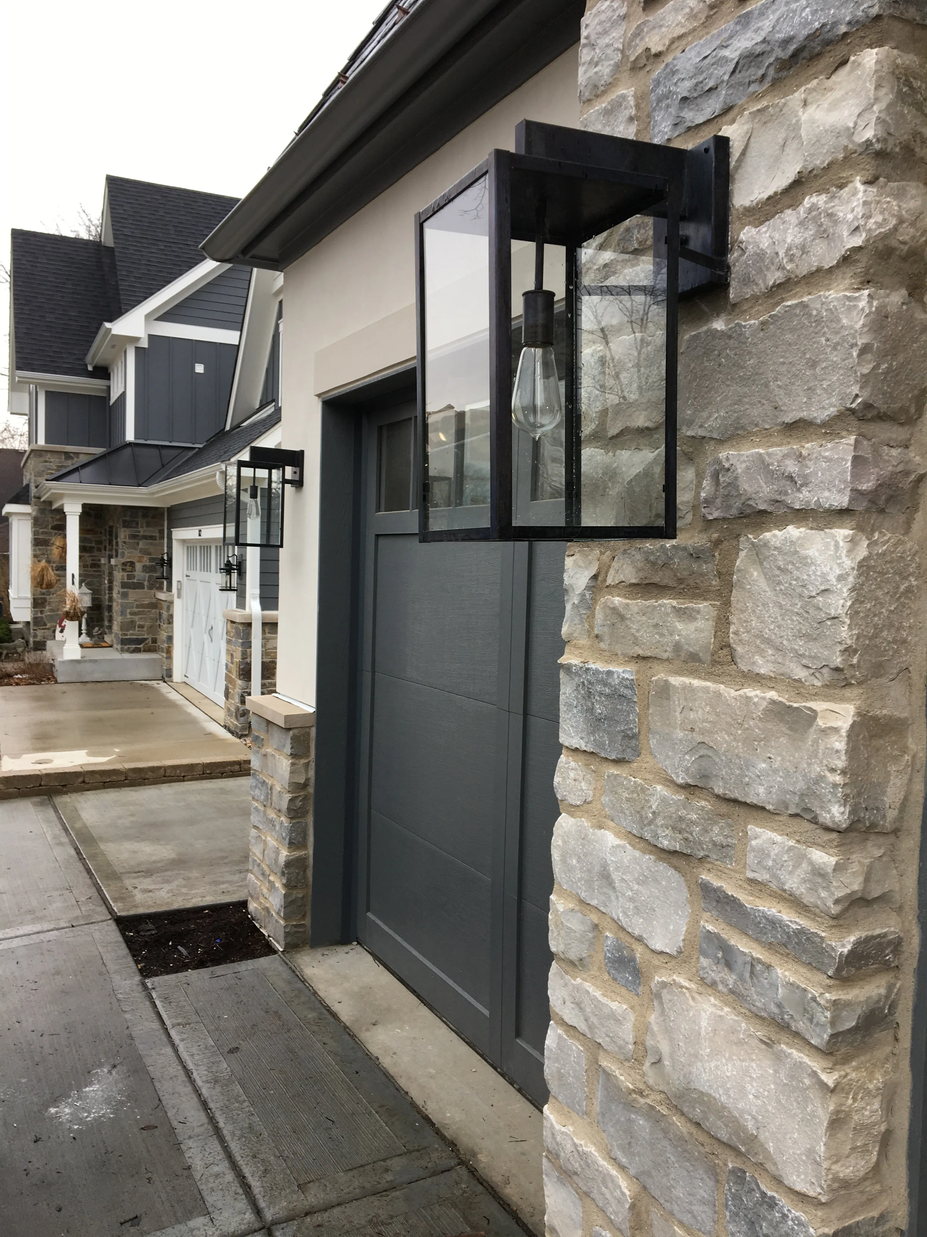 Vista Wall Wide Lantern